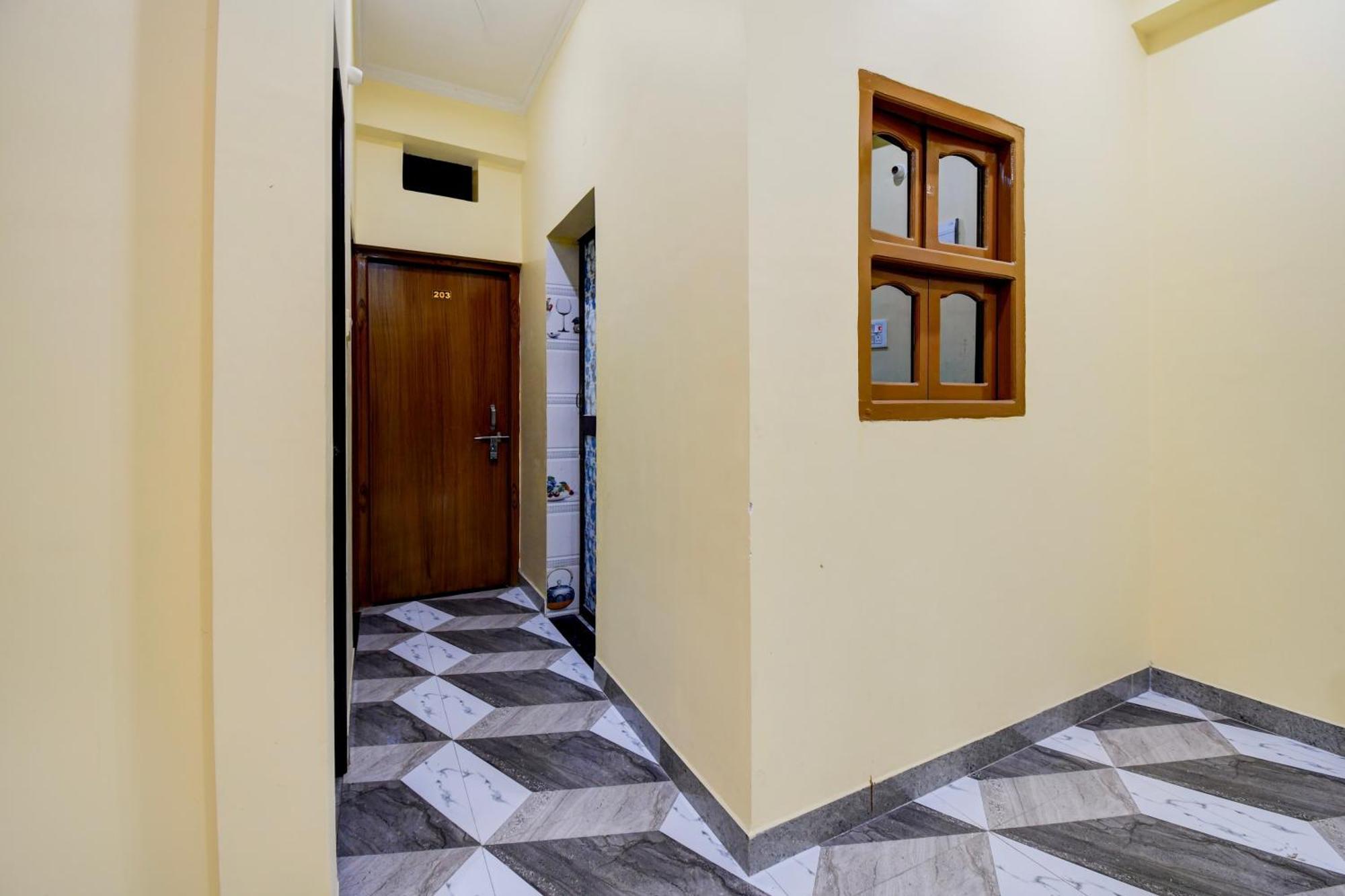 Hotel O The Lavish Landmark Danapur Exterior photo