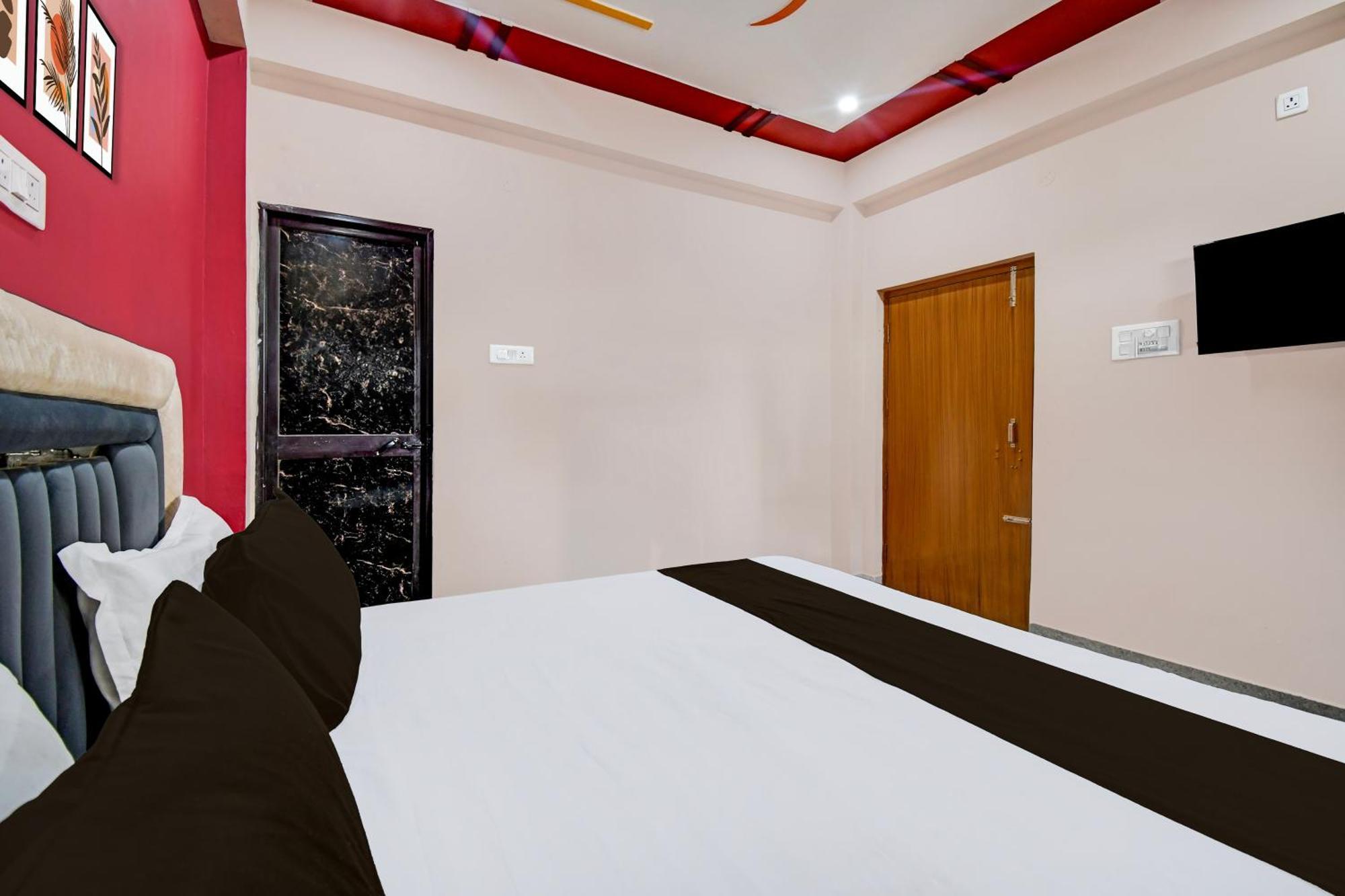 Hotel O The Lavish Landmark Danapur Exterior photo